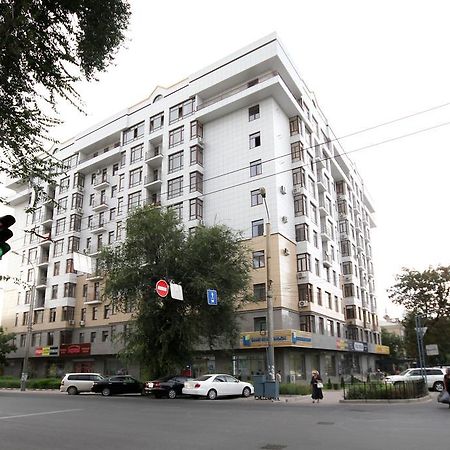 Oscar'S Apartments Bishkek Luaran gambar