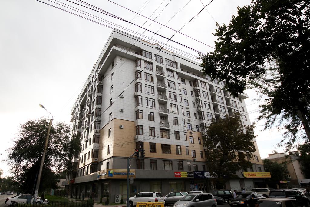 Oscar'S Apartments Bishkek Luaran gambar